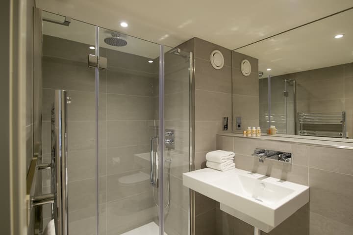 The Lodge Hotel - Putney
