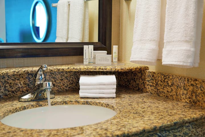 Courtyard by Marriott Woburn/Boston North