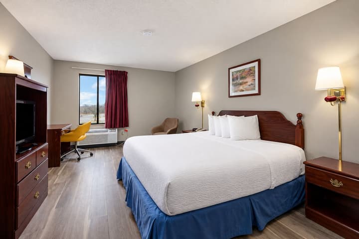 Days Inn by Wyndham Battlefield Rd/Hwy 65