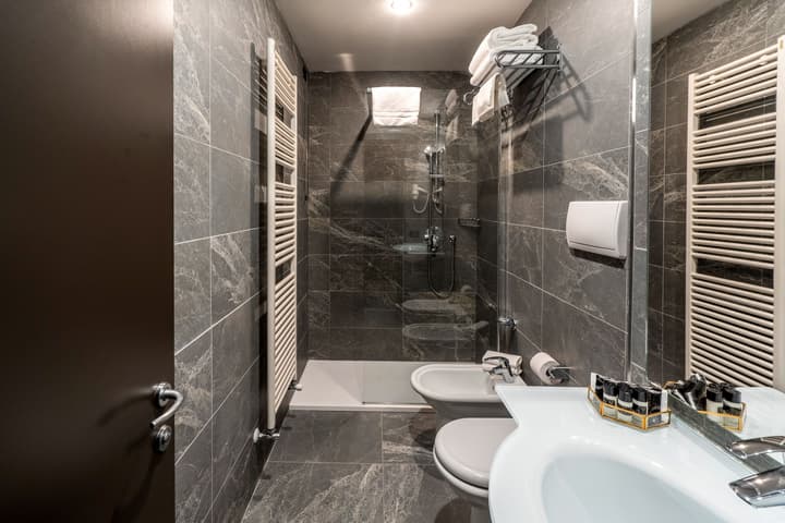 Smart Hotel Holiday