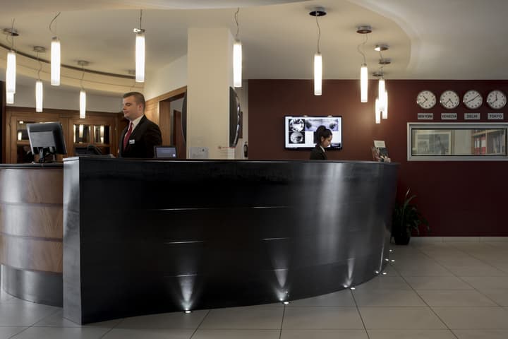 Smart Hotel Holiday