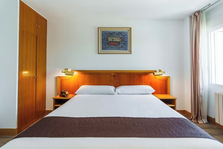 Hotel  Rey Arturo Burgos