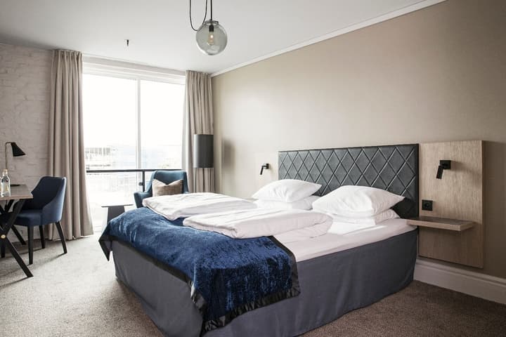 Hotel Brosundet