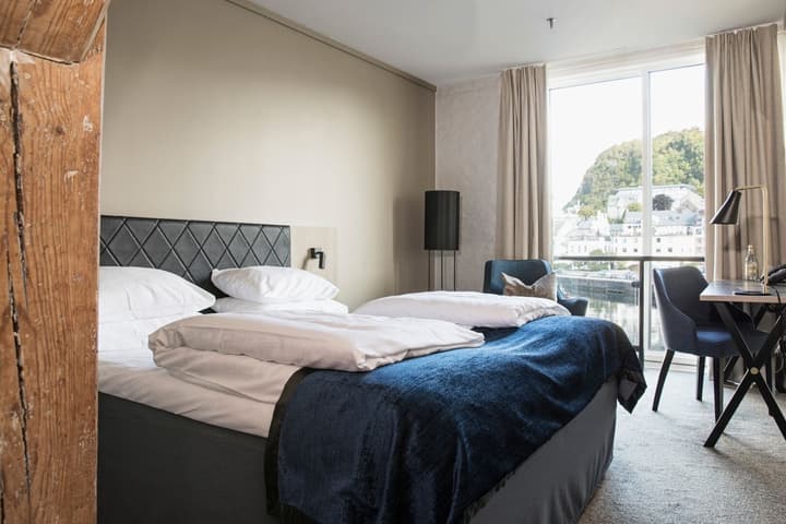 Hotel Brosundet
