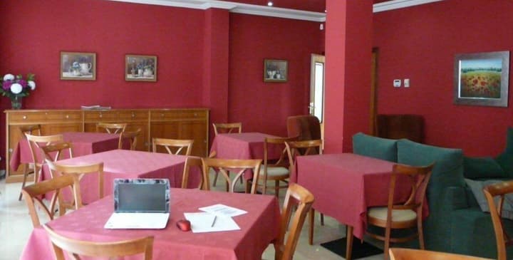 Hotel IDH Angel