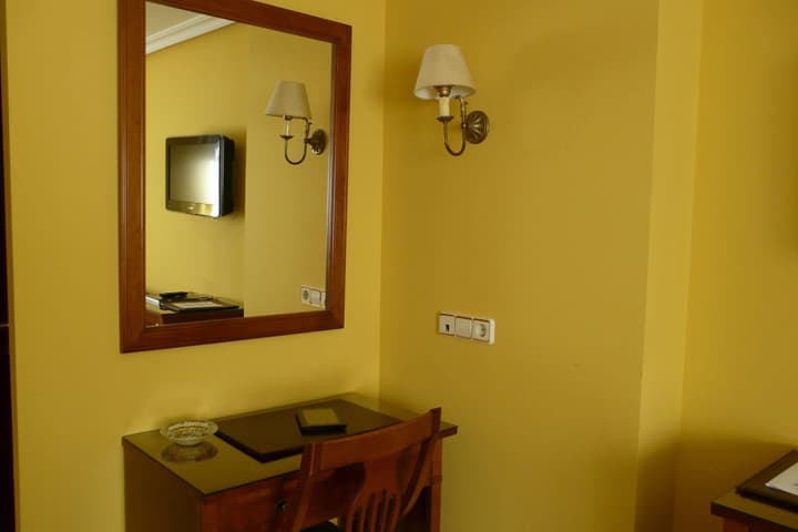 Hotel IDH Angel