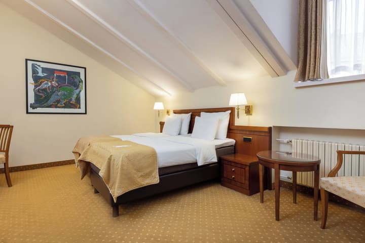 My City Hotel