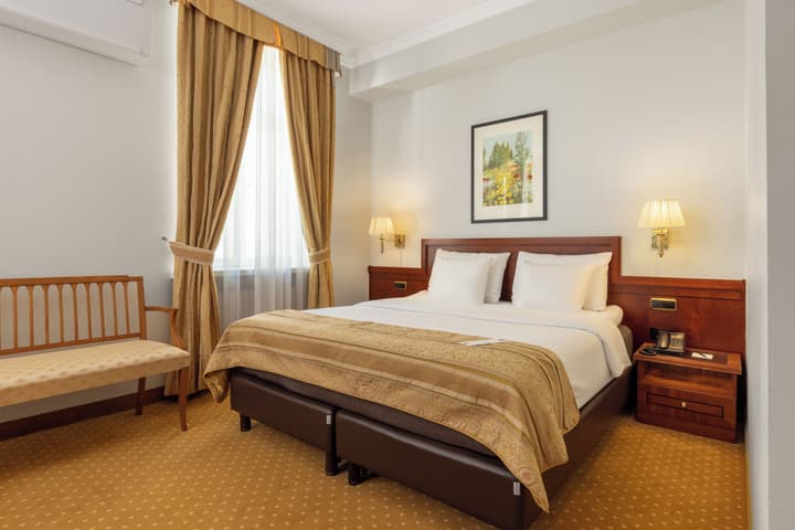 My City Hotel