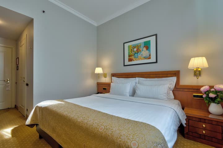 My City Hotel