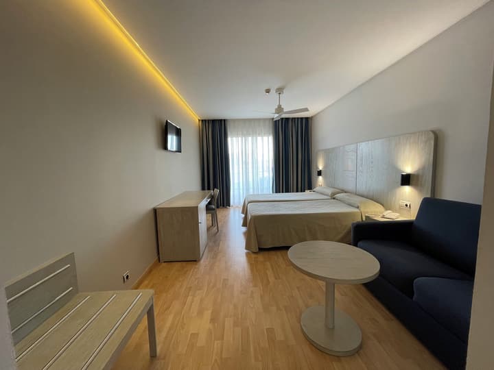Hotel AGH Canet
