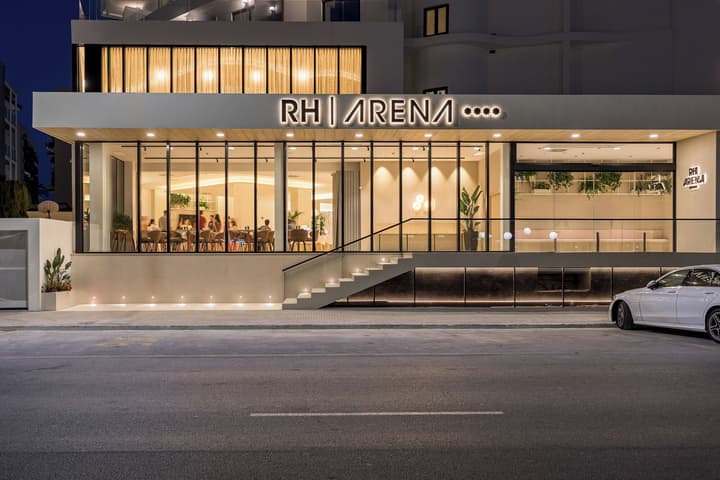 Hotel RH Arena By Hoteles RH