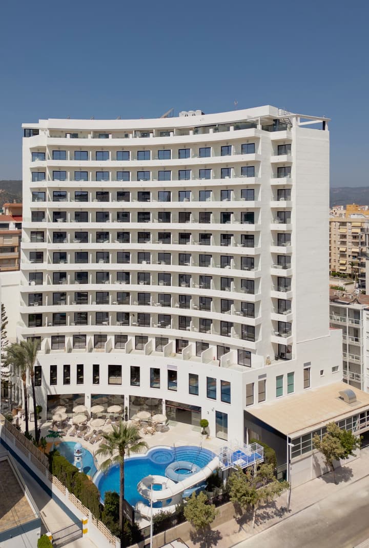 Hotel RH Arena By Hoteles RH