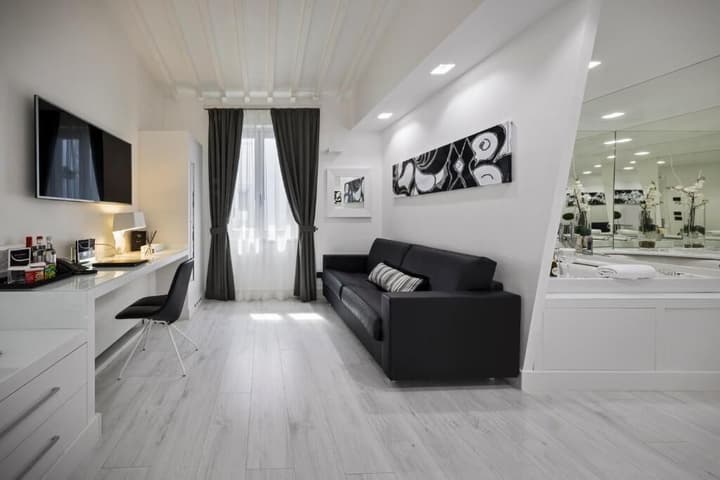 LHP Hotel River & SPA