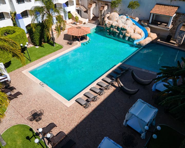 Gran Plaza Hotel & Convention Center