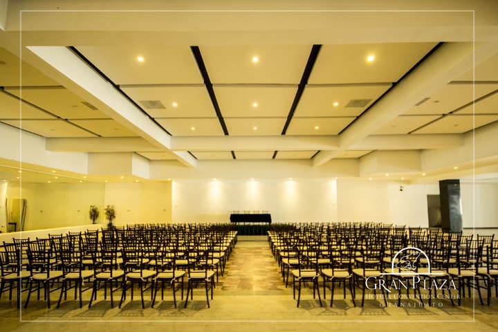 Gran Plaza Hotel & Convention Center