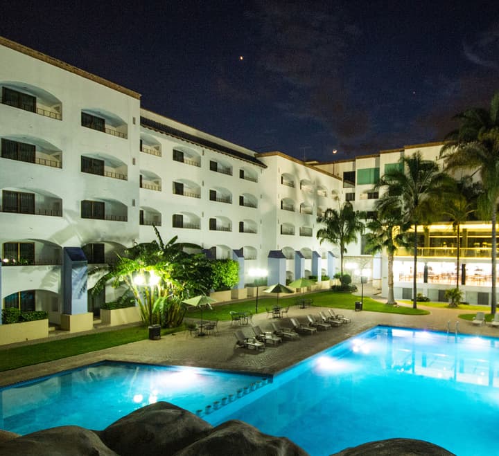 Gran Plaza Hotel & Convention Center
