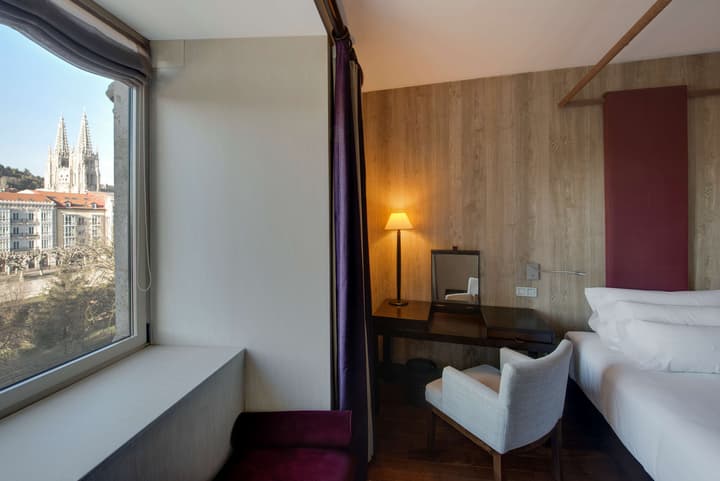 NH Collection Palacio de Burgos