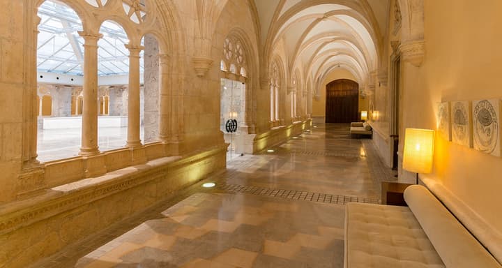 NH Collection Palacio de Burgos