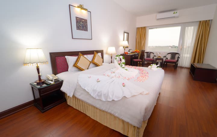 Century Riverside Hotel Hue
