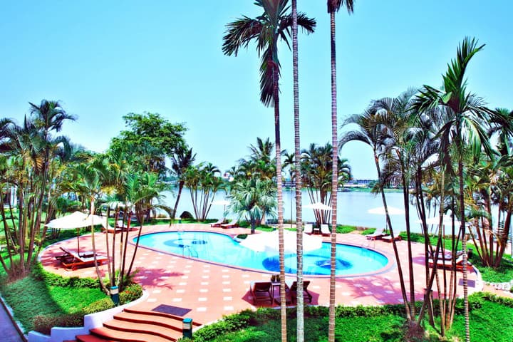 Century Riverside Hotel Hue