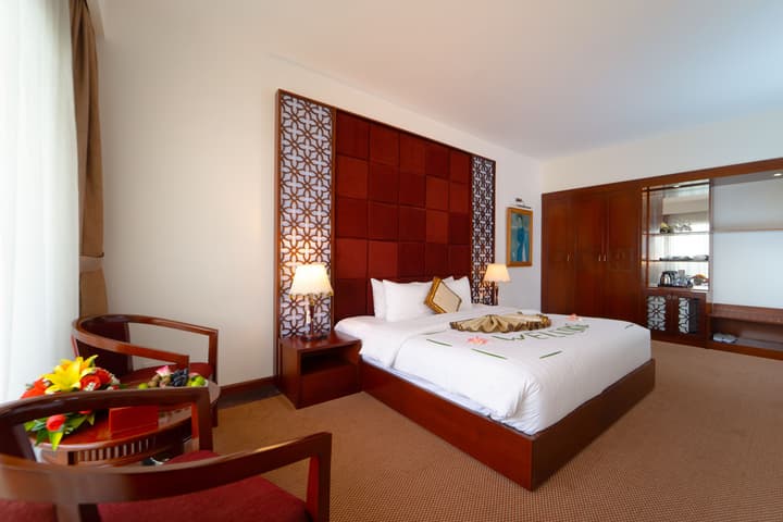 Century Riverside Hotel Hue