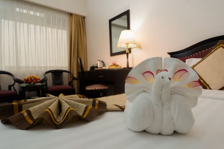 Century Riverside Hotel Hue