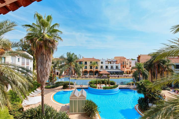 Hotel PortAventura - Includes unlimited access to PortAventura Park & 1 day access to Ferrari Land
