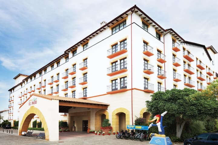 PortAventura Hotel El Paso - Includes unlimited access to PortAventura Park & 1 day access to Ferrari Land