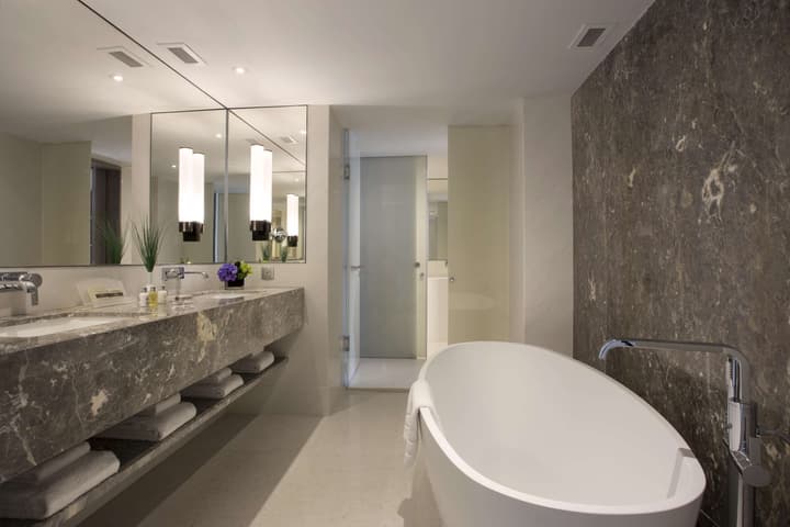 Carlton Hotel Singapore