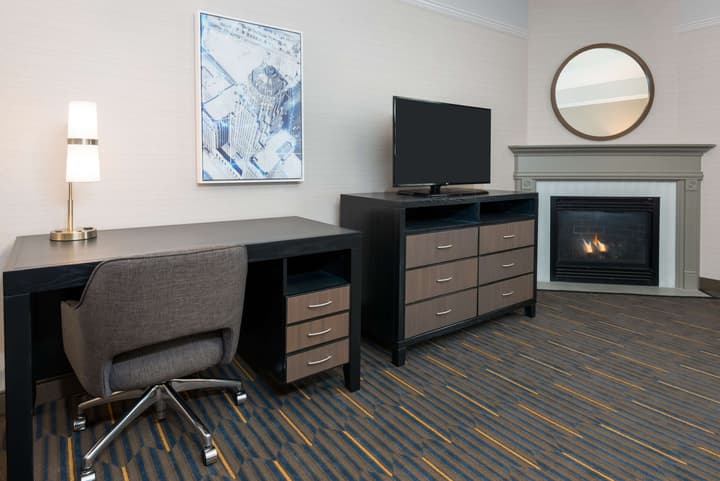 Hampton Inn & Suites Buffalo Downtown