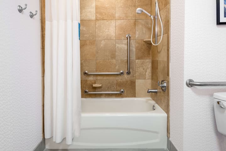 Hampton Inn & Suites Buffalo Downtown