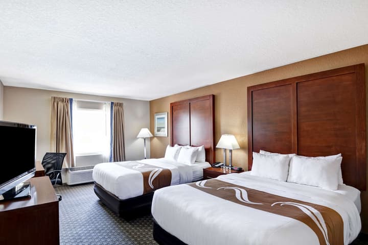 Quality Inn & Suites Heritage Park