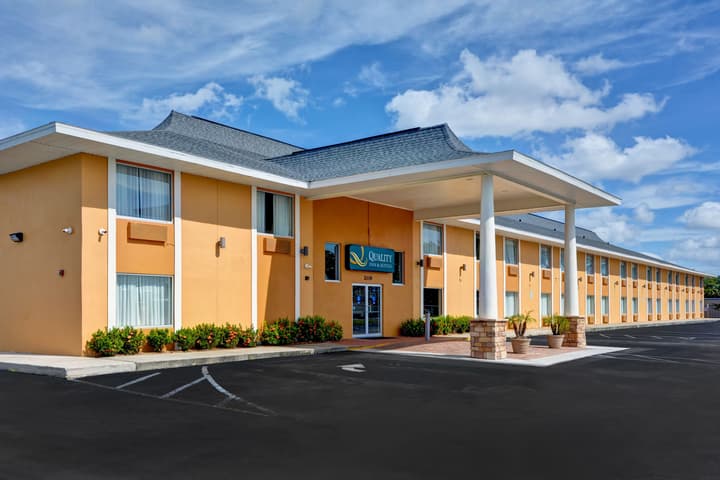 Quality Inn & Suites Heritage Park