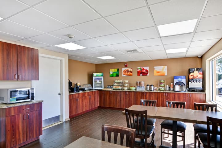 Quality Inn & Suites Heritage Park