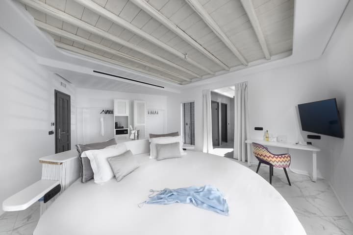Deliades Mykonos