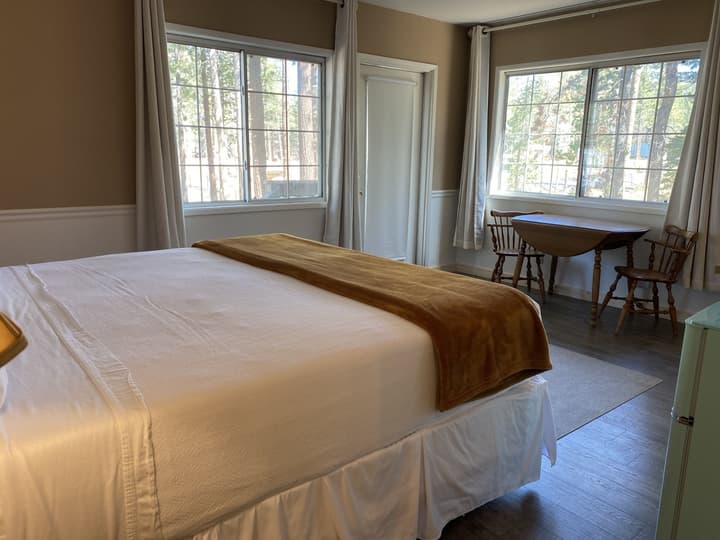 Cinnamon Bear Inn