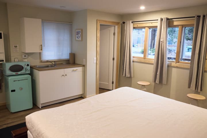 Cinnamon Bear Inn