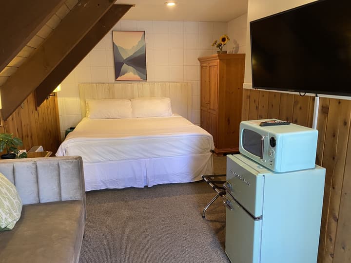 Cinnamon Bear Inn