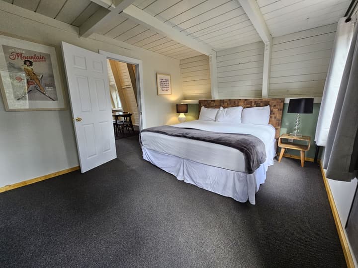 Cinnamon Bear Inn
