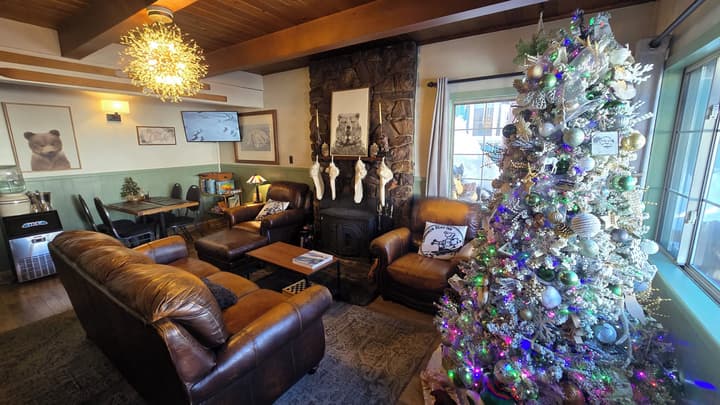 Cinnamon Bear Inn