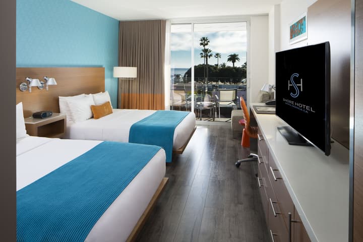 Shore Hotel