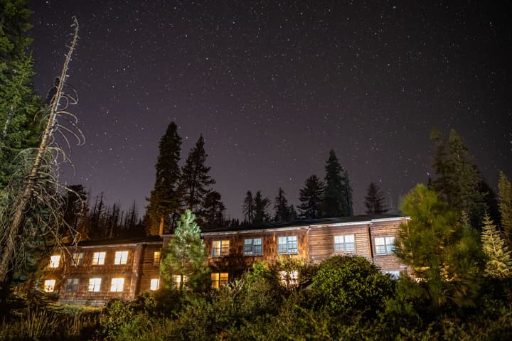 Wuksachi Lodge