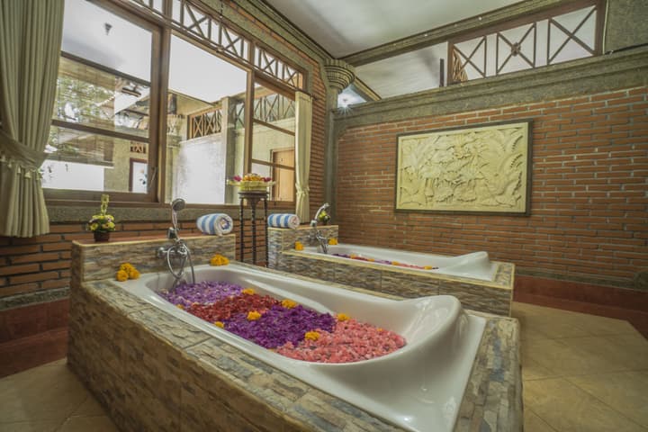 Cendana Resort & Spa