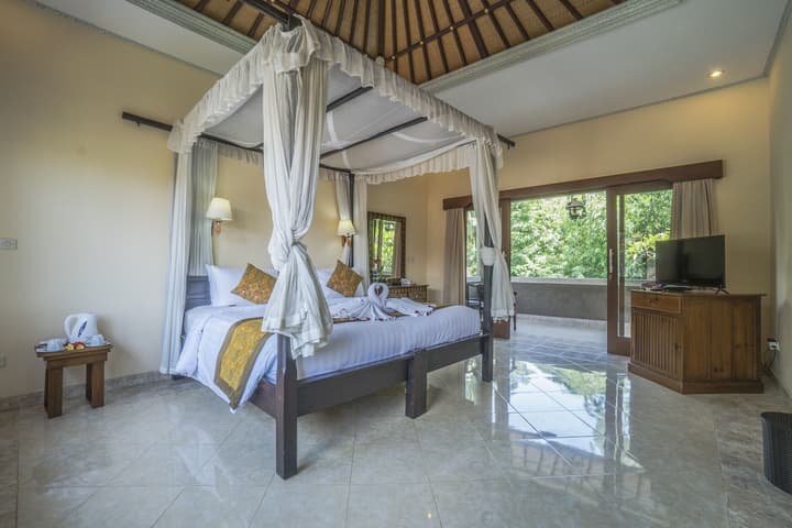 Cendana Resort & Spa