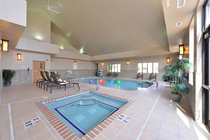 Holiday Inn Express & Suites Gillette by IHG
