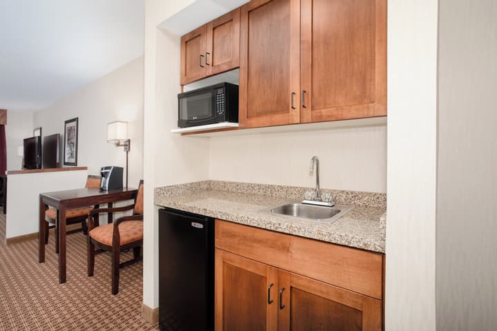 Holiday Inn Express & Suites Gillette by IHG