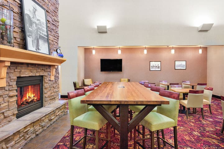 Holiday Inn Express & Suites Gillette by IHG