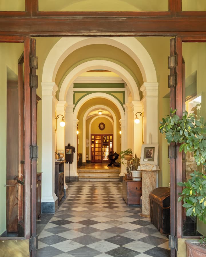 Royal Victoria Hotel