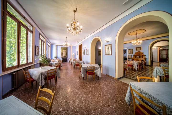Royal Victoria Hotel