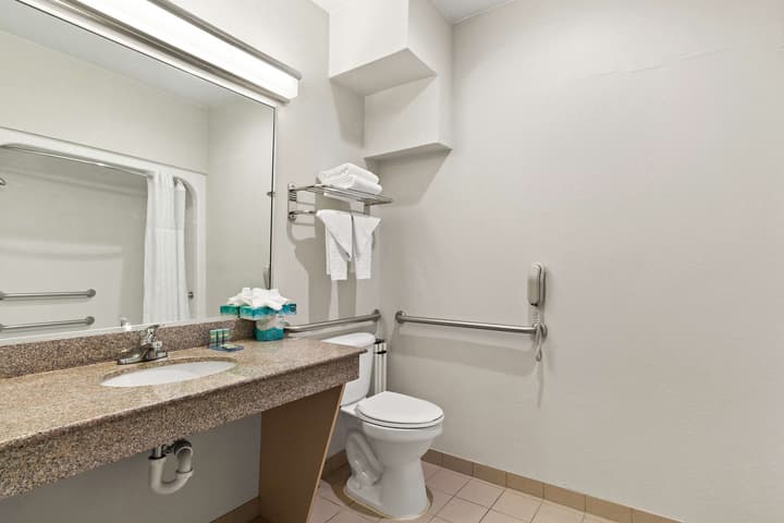 Best Western Galleria Inn & Suites